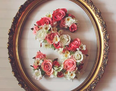 Letra com flores | 6 lindas e fáceis DIY no Pinterest | MCarolina.com.br