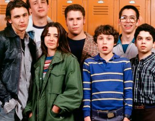 REVIEW: Freaks and Geeks - 1x01 Pilot | MCarolina.com.br
